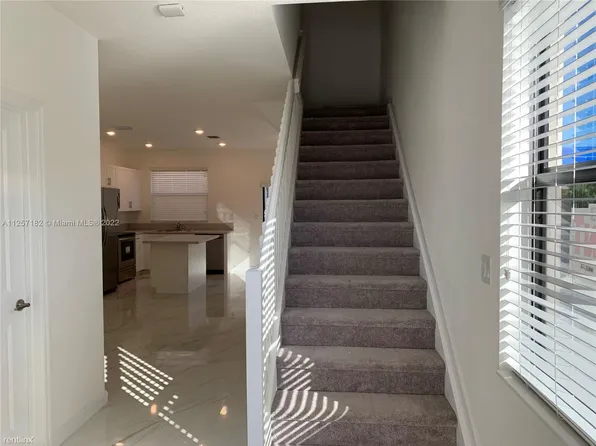 21411 NE 2nd Pl, Miami, FL 33179