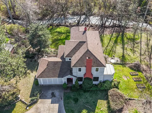 1002 W 11th St, The Dalles, OR 97058