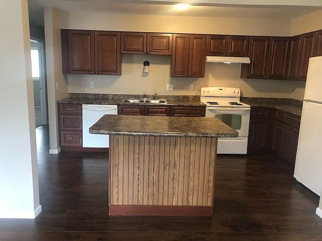 1st image of 908 Wescott Sq APT 104