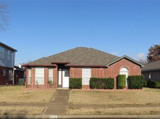 2712 Spring Rain Dr, Mesquite, TX 75181