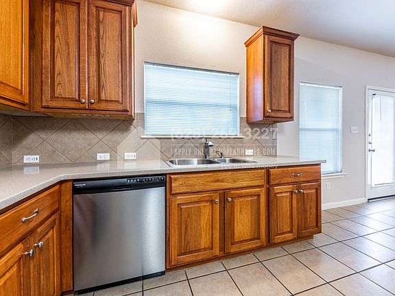 2nd image of 3212 Taylor Falls Dr