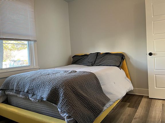 4th image of 493 Withington St Floor 1