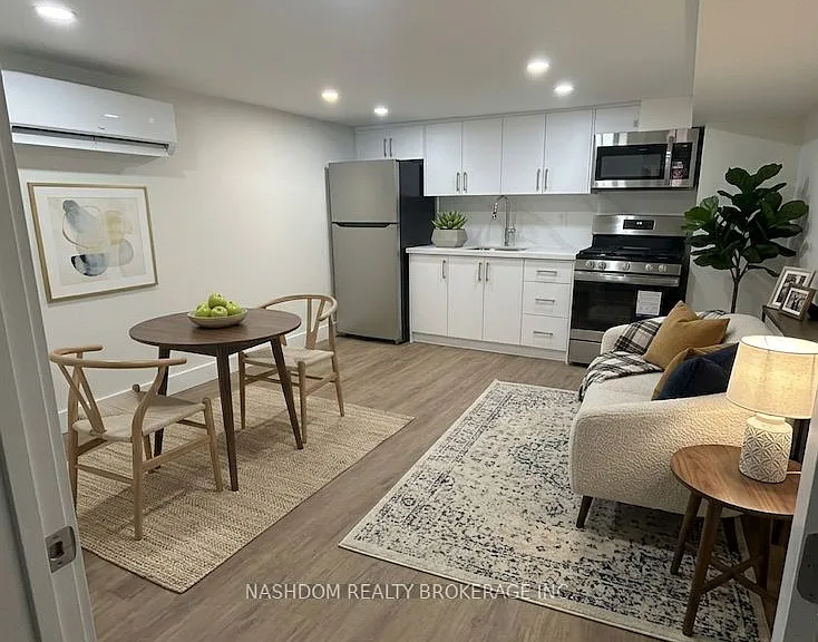 259 John St S #2 — Photo 3