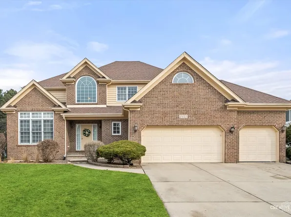 2311 Leverenz Rd, Naperville, IL 60564