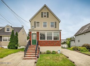 18 2nd St, Fords, NJ 08863