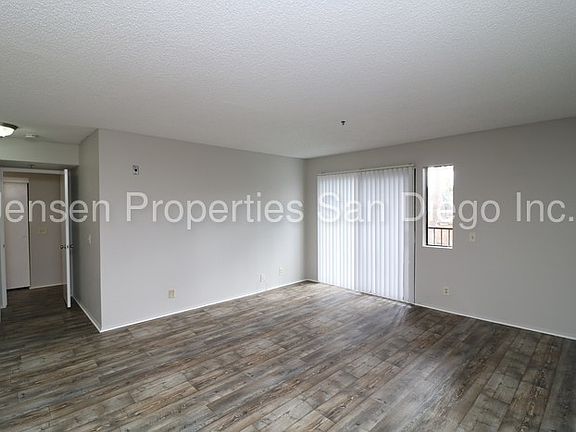 2nd image of 5995 Dandridge Ln Unit 140