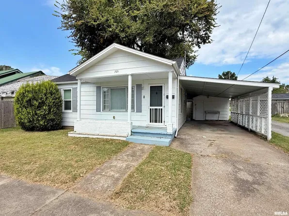 705 Catherine St, Metropolis, IL 62960