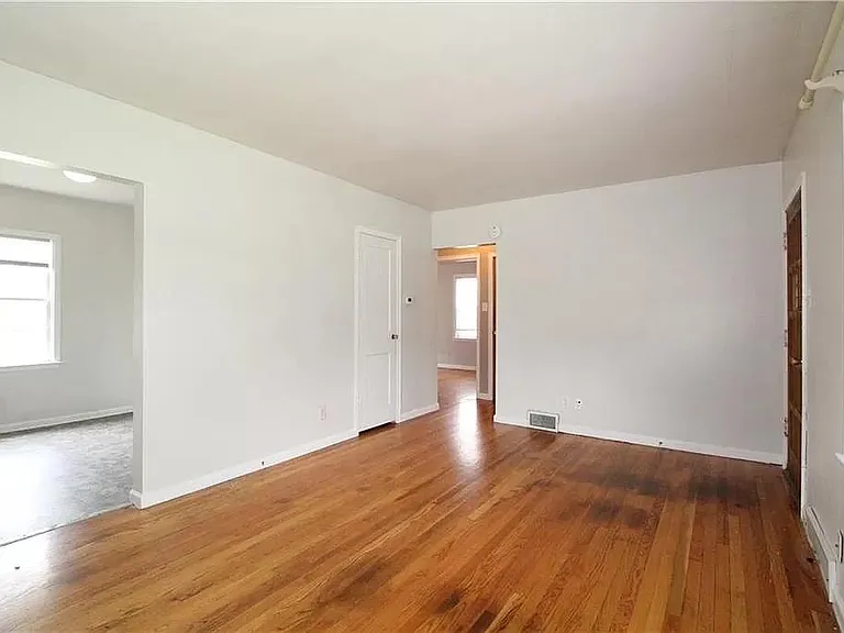 6300 Colby Ave — Photo 5
