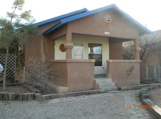 826 Garden Rd SW, Albuquerque, NM 87105