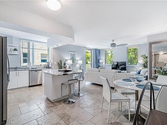 5th image of 1532 Drexel Ave APT 201