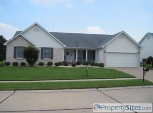 7184 Heartland Dr, Dardenne Prairie, MO 63368