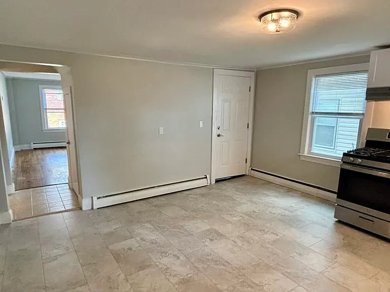 9 Central St #1 — Photo 2