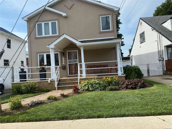 1094 Fayette Street, Uniondale, NY 11553