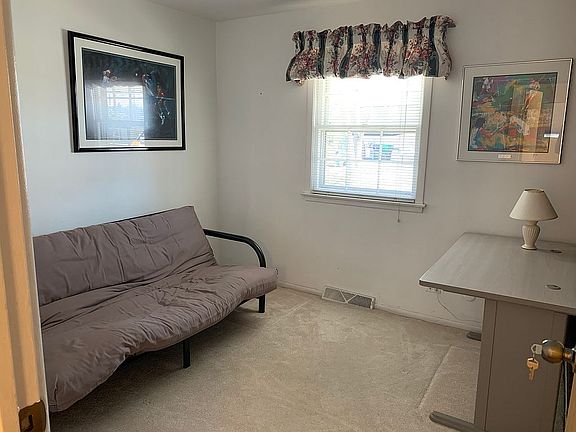 3rd Bedroom / Office