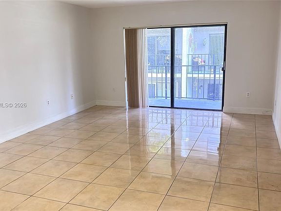 3rd image of 10421 N Kendall Dr APT C201