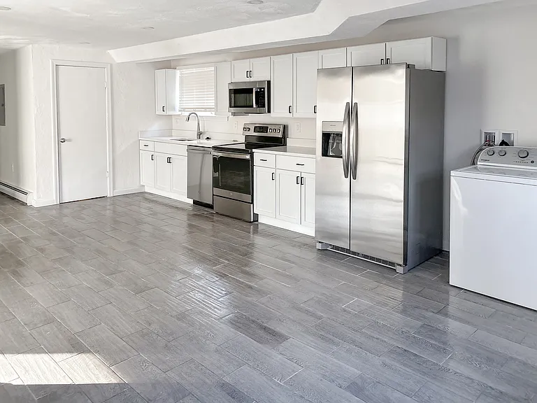 35 Hichborn St #1 — Photo 1