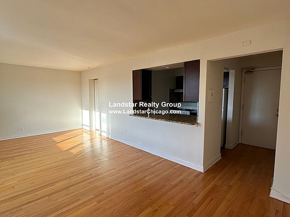 4th image of 3710 N Pine Grove Ave APT 505