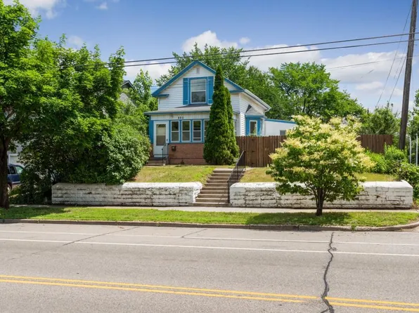 880 Jackson St, Saint Paul, MN 55117