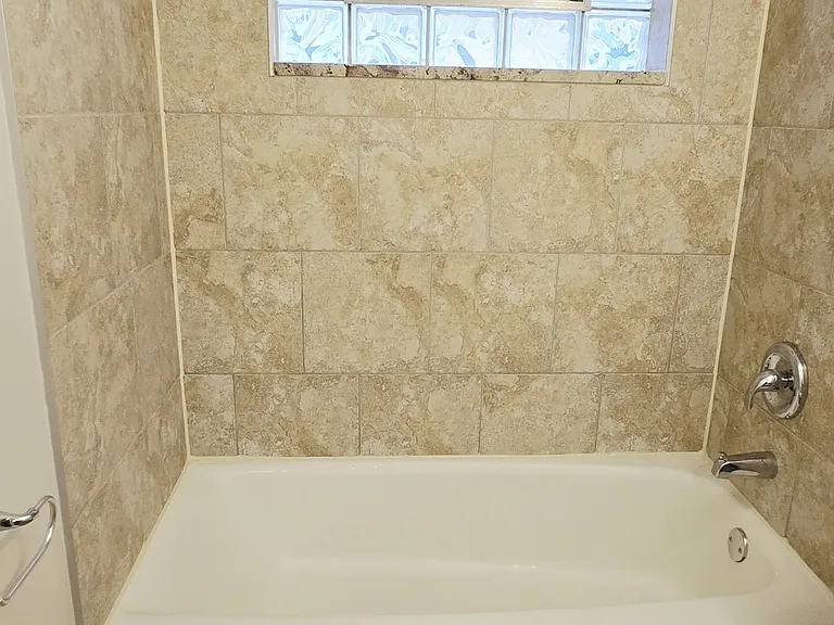 5835 W 63rd St — Photo 30