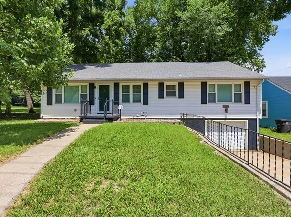 10516 E 35th St S, Independence, MO 64052