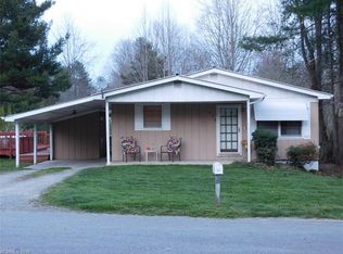 155 McMinn Ave, Brevard, NC 28712
