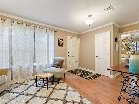 3rd image of 6716 Red Bud Ln
