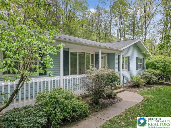 2516 Spring Ln, Saylorsburg, PA 18353