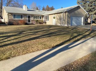 1832 Eisenhower Cir, Aberdeen City, SD 57401