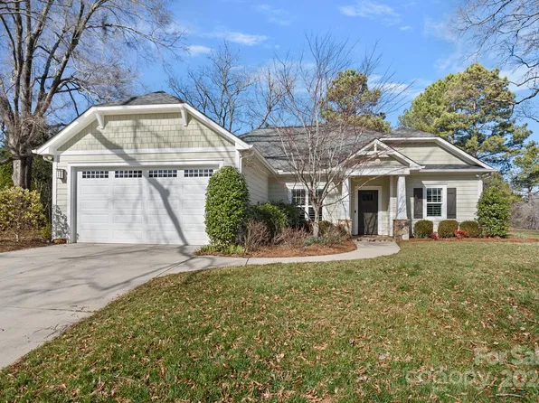 1110 Moray Ct, Charlotte, NC 28211