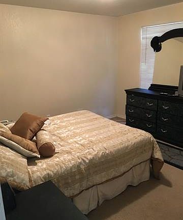 4th image of 9612 Whistler Dr