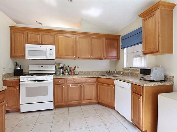 3rd image of 237 Baywest Neighbors Cir