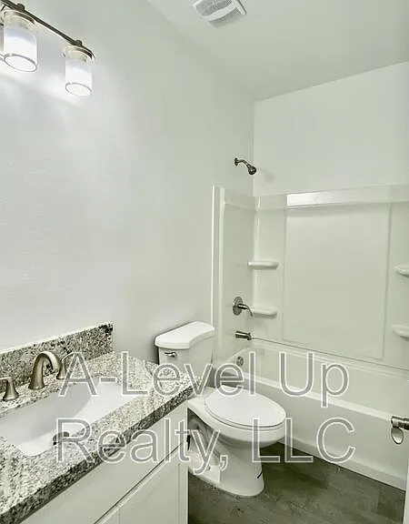 1310 S San Jacinto Dr #1 — Photo 8