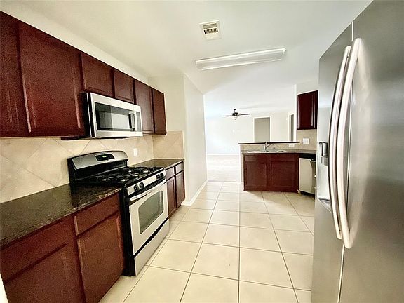 4th image of 5119 Ivy Fair Way
