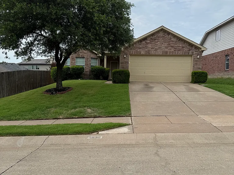 1838 Walnut Way — Photo 1