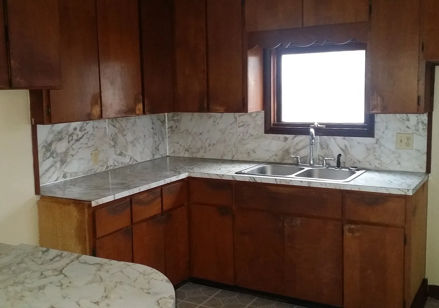 3bdrm House For Rent — Photo 3