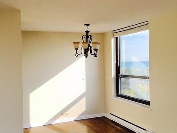4th image of 5100 N Marine Dr #8