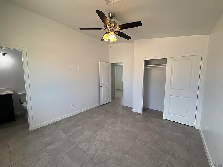 5048 E Monreal Ln — Photo 11