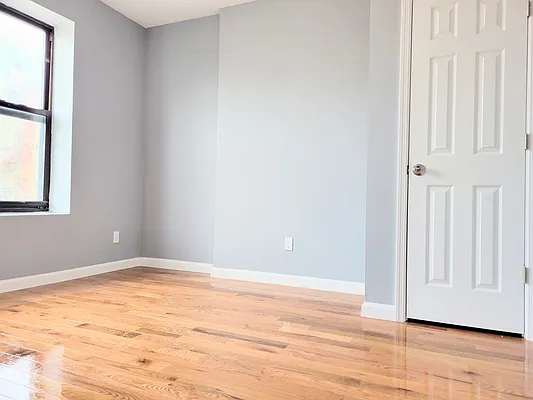 Rented by Virtual Real Estate | media 18