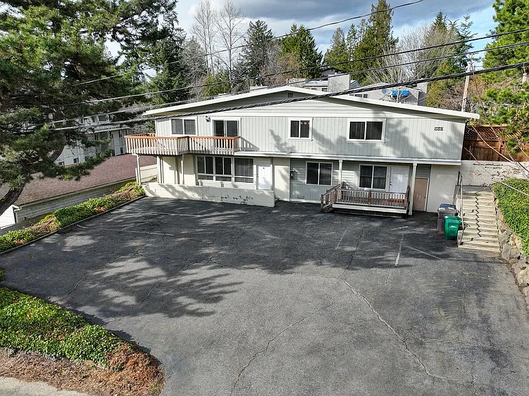 9840 NE 116th Street — Photo 17