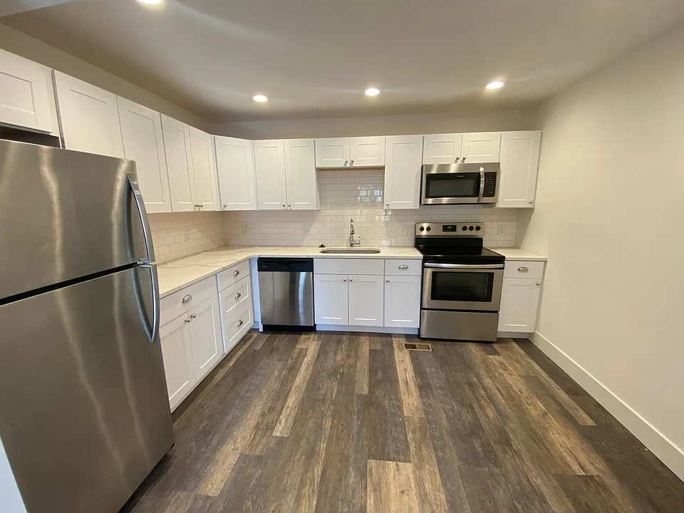 3717 Oxford Blvd #21