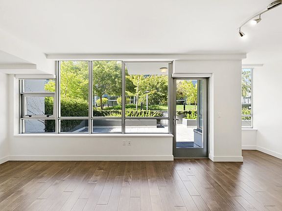 3rd image of 420 Mission Bay Boulevard North 305 #305-305-30