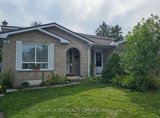 86A Bernick Dr #1, Barrie, ON L4M2V6