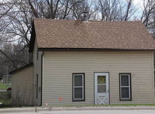 437 Mineral Sp Rd NE, Owatonna, MN 55060