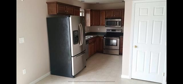 2nd image of 17 Riverview Dr