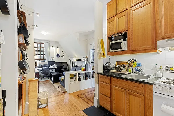 Rented by Corcoran | media 2