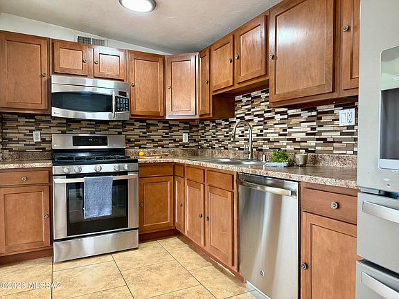 3rd image of 5110 E 26th St