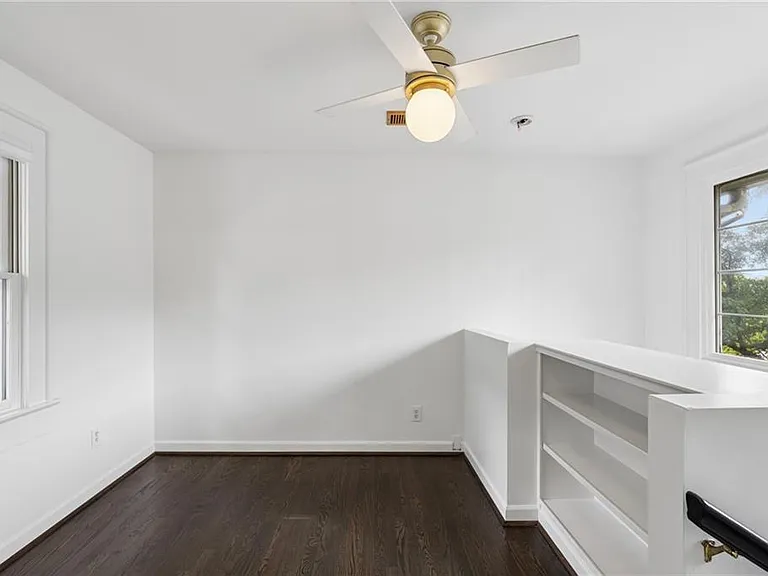 816 Virgil St NE — Photo 26
