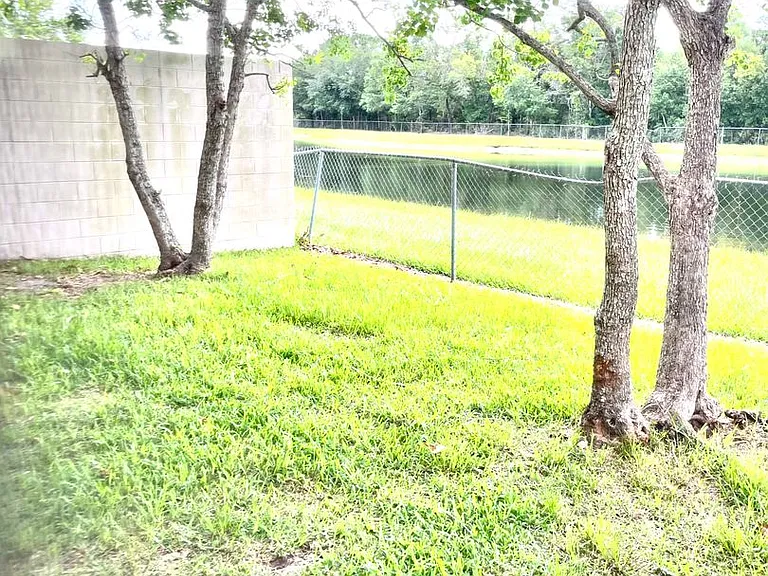 11451 Darlington Dr — Photo 18