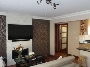 3818 Ruby St APT 2E, Schiller Park, IL 60176