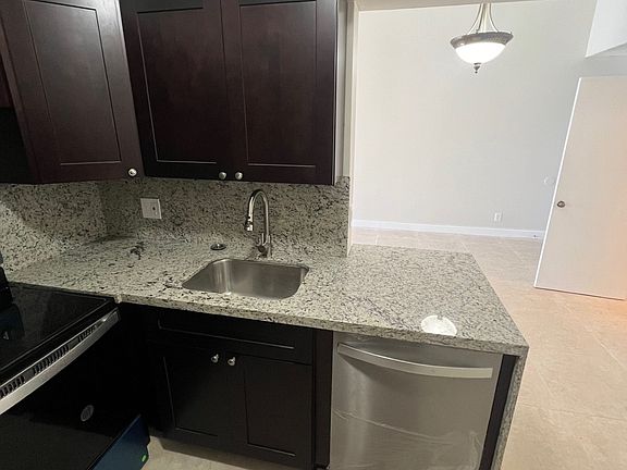3rd image of 212 Lake Pointe Dr #212301